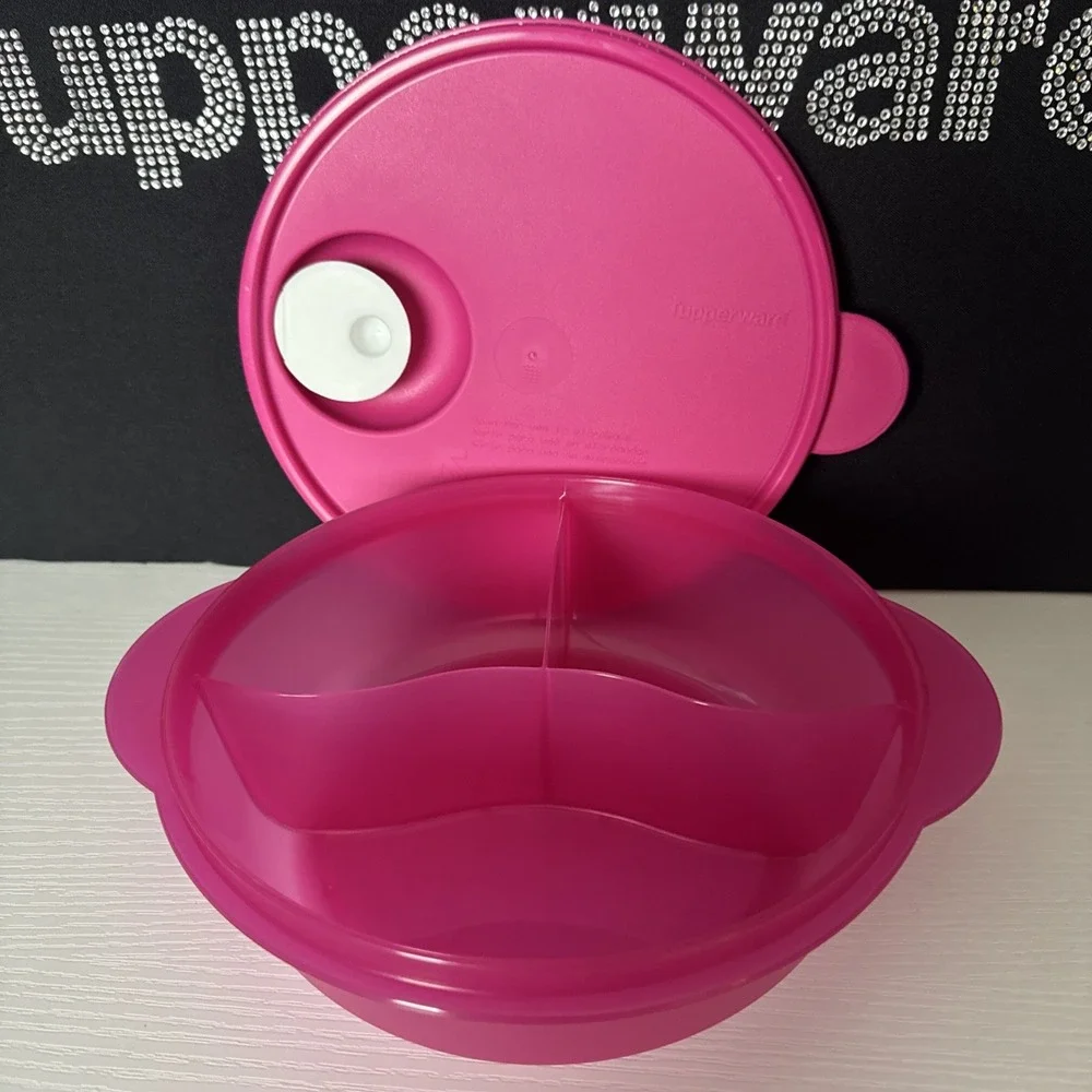 Tupperware crystalwave divided